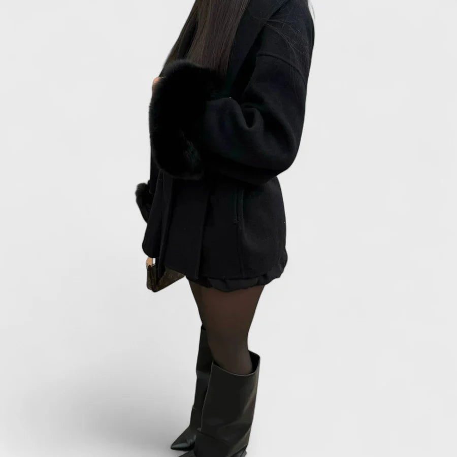 ELORA – CAPPOTTO ELEGANTE CON DETTAGLI IN PELLICCIA